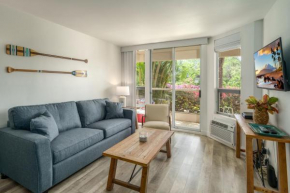 Renovated Condo - 3 Min Walk to Toes in the Sand!